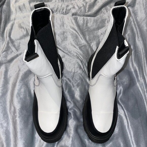 π Bundle Deal: 4 for $20! π White Chelsea booties size 8 - Picture 4 of 16